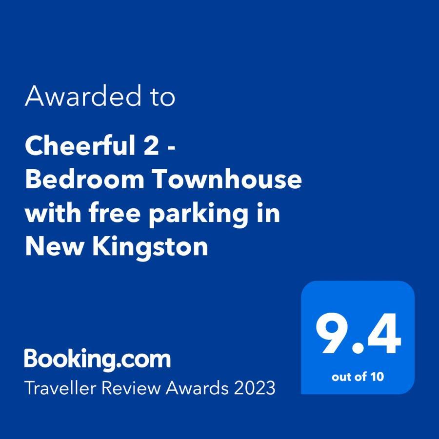 Cheerful 2 - Bedroom Townhouse With Free Parking In New キングストン エクステリア 写真